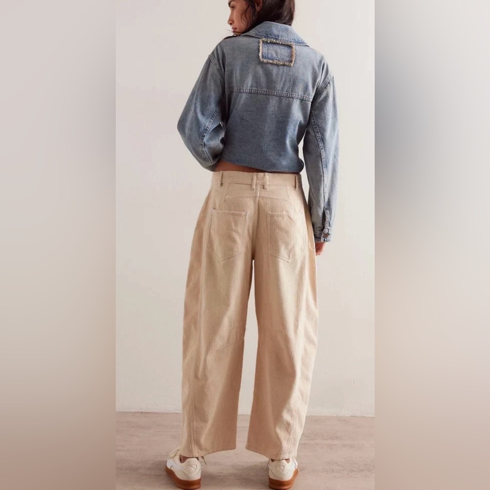 NEW Free People Size 29 We the Free Good Luck Mid Rise Cord Barrel Jeans $128 - Picture 2 of 8